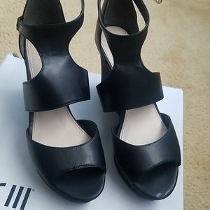 Bar III black platform sandala